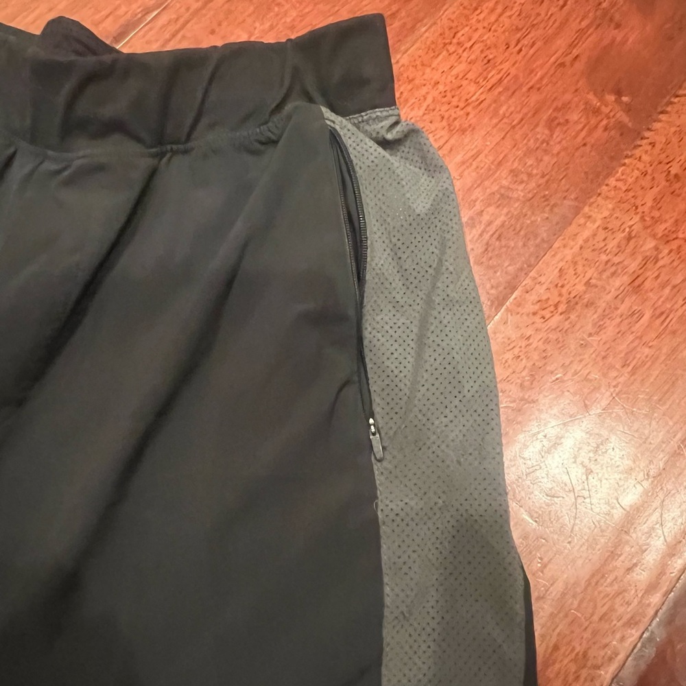 DSG brand athletic shorts - Picture 3 of 6